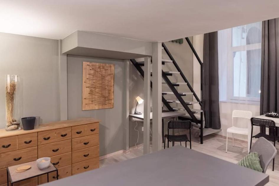 Central Stay Gozsdu Budapest Bagian luar foto